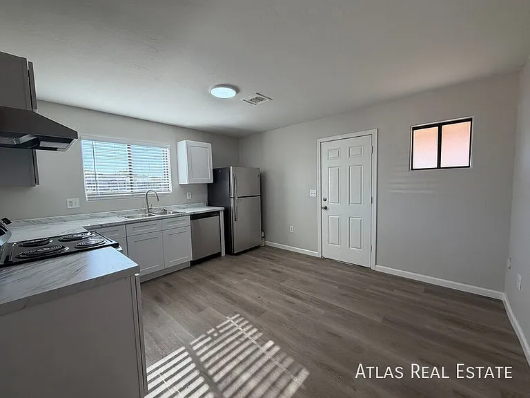 506 N Iroquois Ave #1 — Photo 9