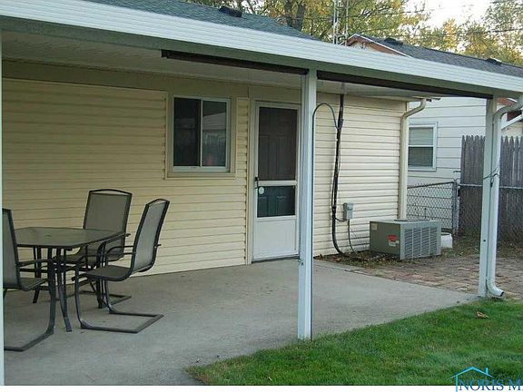 4th image of 3822 Donegal Dr