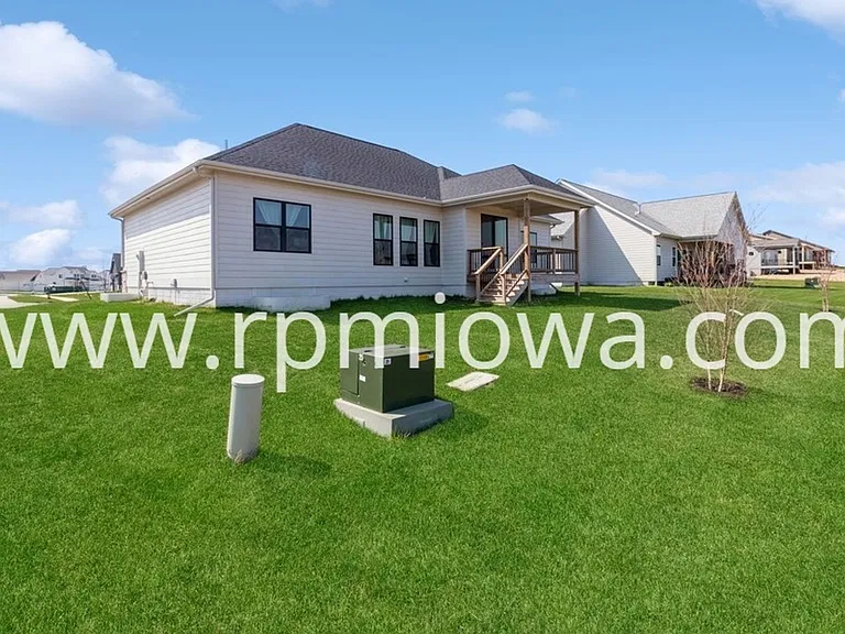 5901 NE Sherman Dr — Photo 19