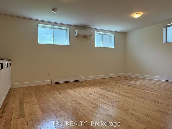 3rd image of 550 Guy St #C