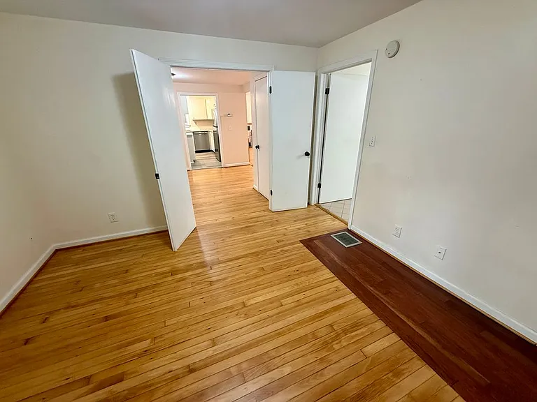 325 Highland Rd — Photo 13