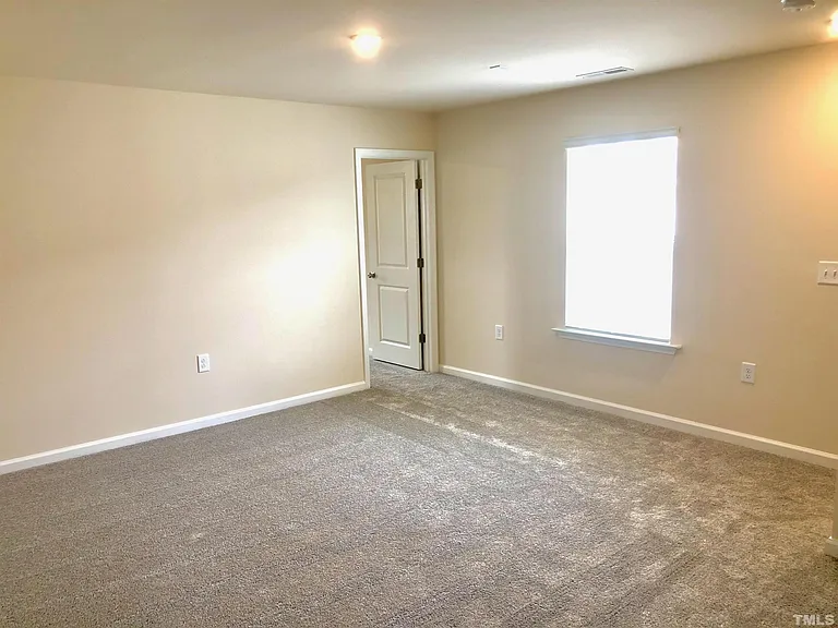 2080 Hosel Ln — Photo 12