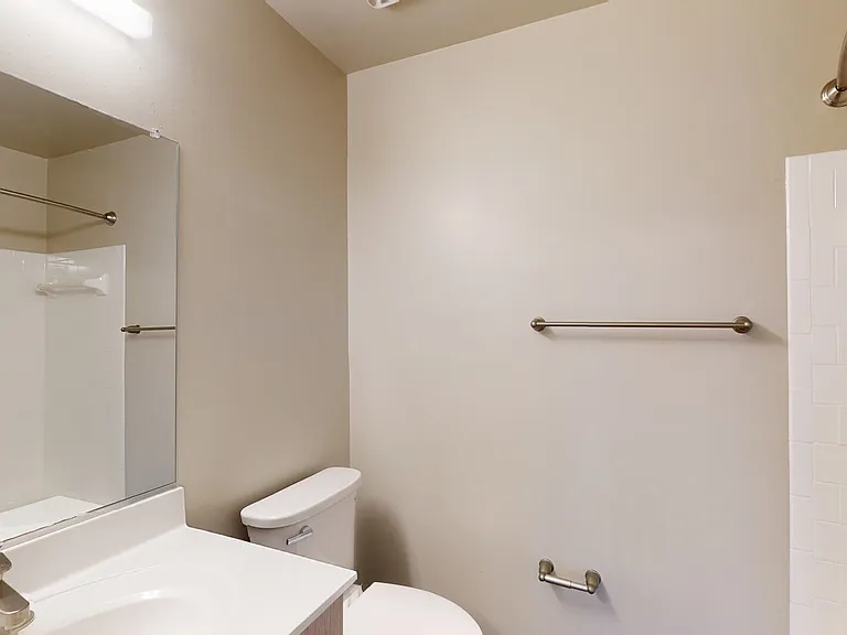 Canterbury Apartments — Photo 138