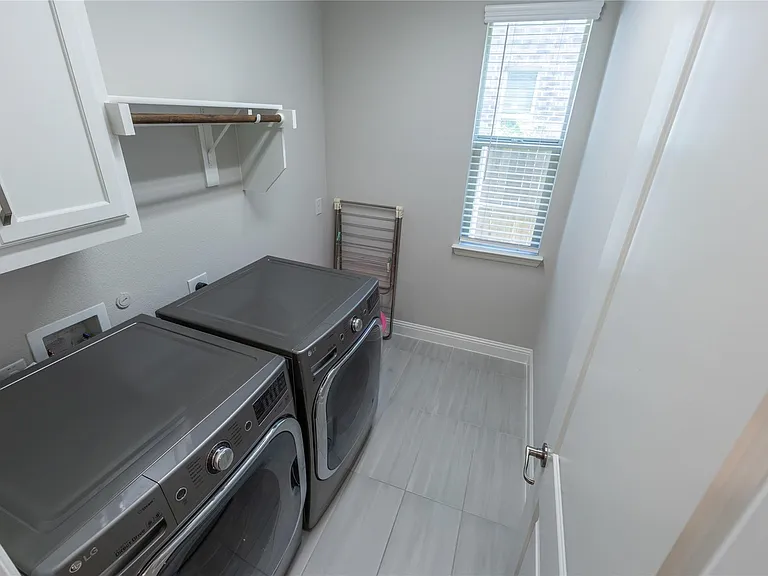 3920 Bentgrass Rd — Photo 26