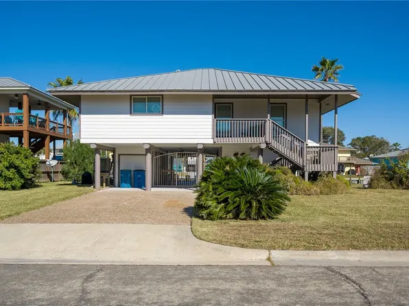 11 Luau Ln, Rockport, TX 78382