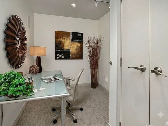 4th image of 10650 NE 9th Pl Unit 821