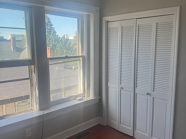 275 S Plymouth Ave #26 — Photo 6