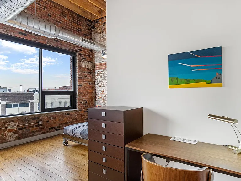 1410 Gratiot Ave #302 — Photo 12