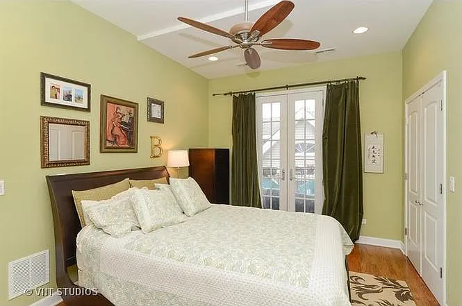 1078 N Marshfield Ave #2 — Photo 8