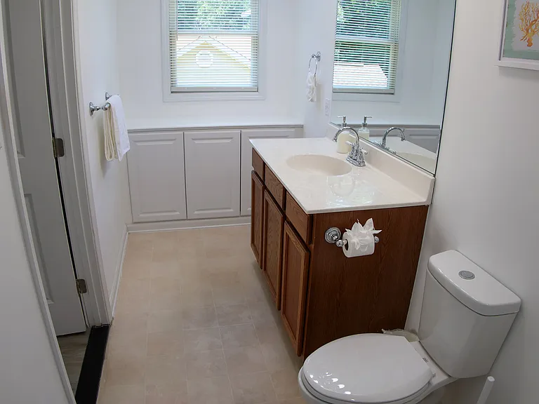 22885 Holly Way E — Photo 26