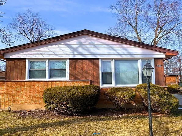 159 W Normandy Dr, Chicago Heights, IL 60411