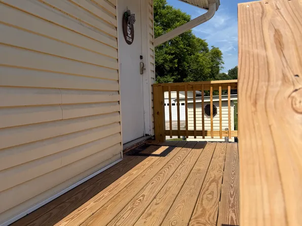 102 Chris Ln, Chickamauga, GA 30707