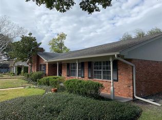 10702 Burgoyne Rd, Houston, TX 77042