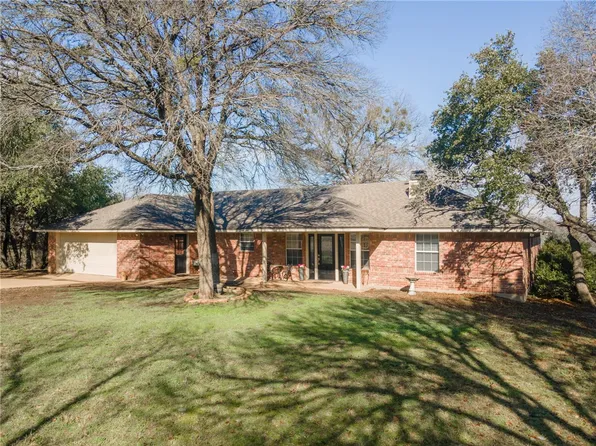 300 Rocky Rd, Valley Mills, TX 76689