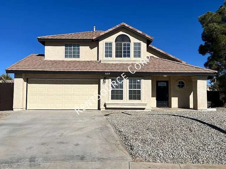 3559 E Avenue R14 — Photo 3