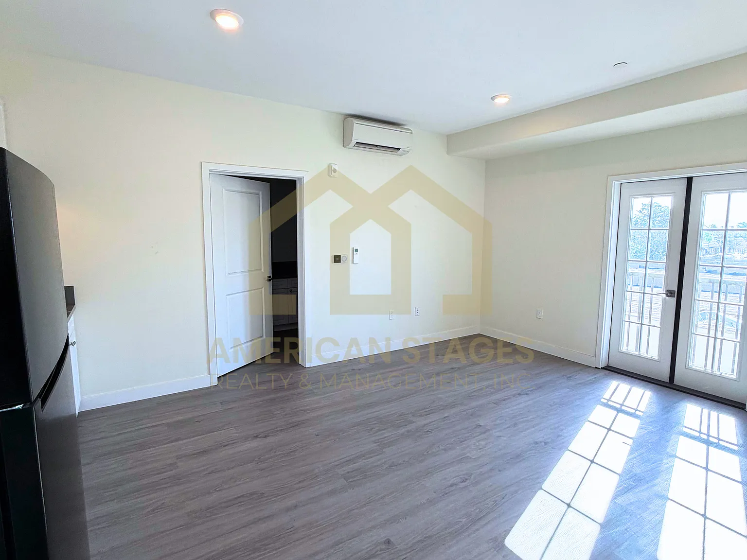 101 North Broadway - 316 — Photo 1