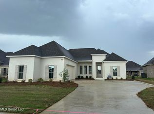 468 Aurora Cir, Canton, MS 39046