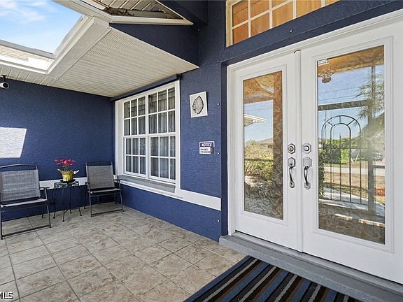 2nd image of 3775 NE 14th Pl