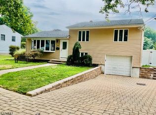 1194 Ringwood Ave, Pompton Lakes, NJ