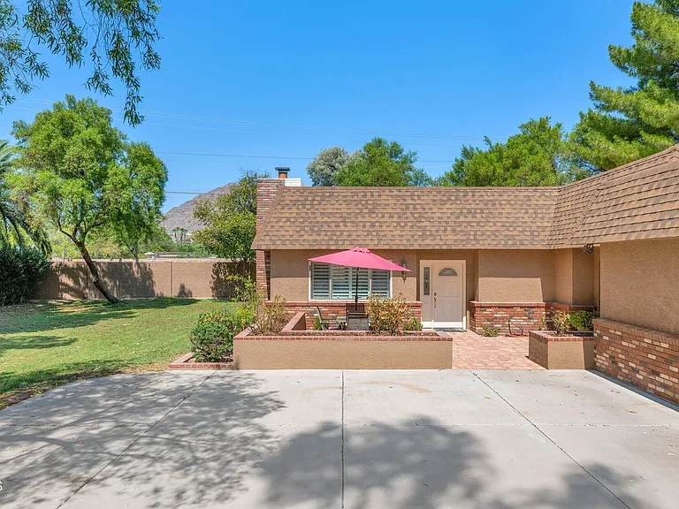 5839 E Indian School Rd — Photo 23