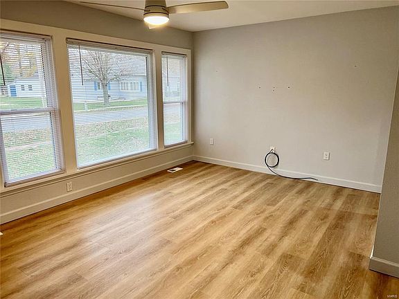 2nd image of 416 Klondike St