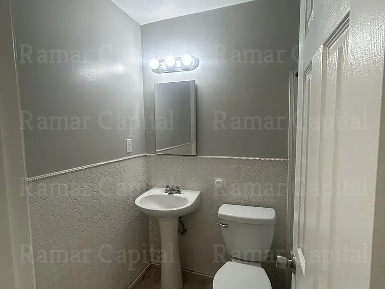 1 Lyric Ct — Photo 16