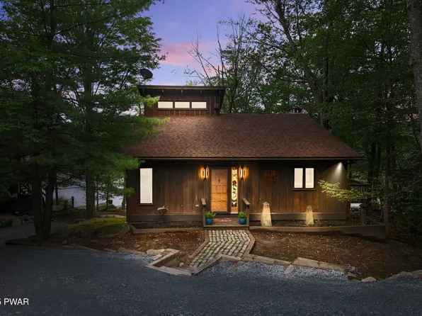 1112 Aquarius Dr, Lake Ariel, PA 18436