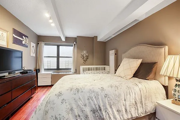 Sold by Citi Habitats | media 8