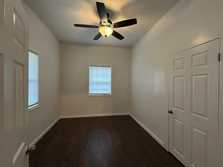 1544 Montgomery St — Photo 7