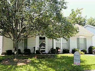 1st image of 5928 Bayswater Ln