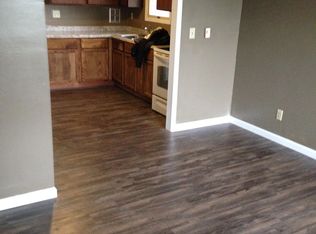 406 W Randolph St APT A, Roanoke, IL
