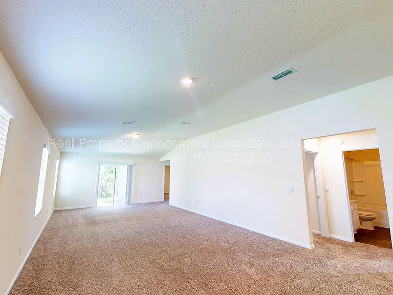 89 Logrono Ct — Photo 17
