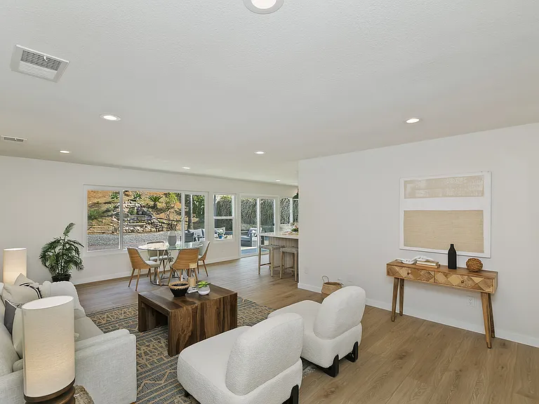 416 Gail Dr — Photo 12