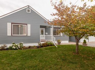 3027 S 99th St, West Allis, WI 53227