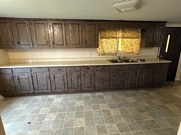 4th image of 130 N 132 Main St