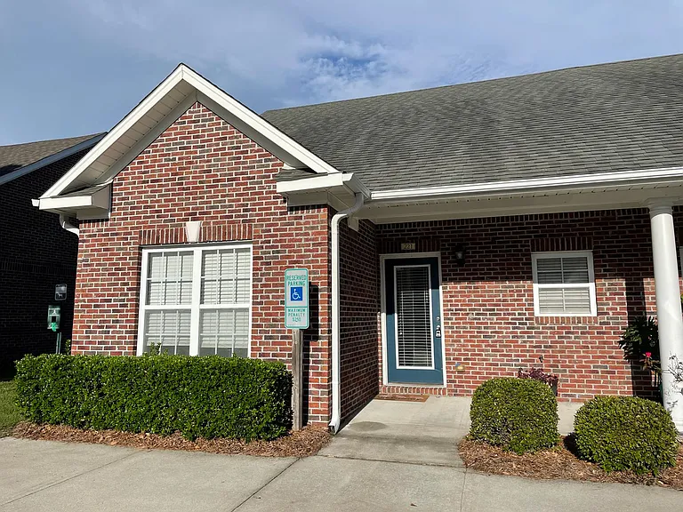 221 Hibiscus Way — Photo 1