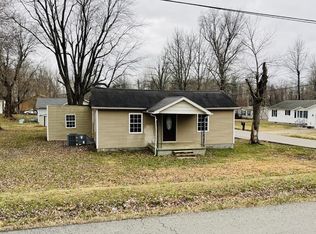 901 McLeod Ln, Madisonville, KY 42431