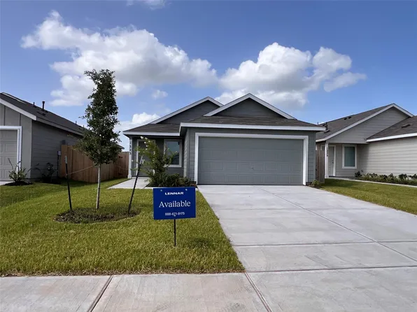 1223 Charlotte Way, Wharton, TX 77488