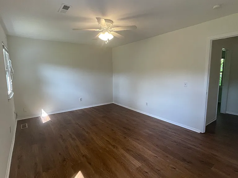 3310 Winchester Dr — Photo 23