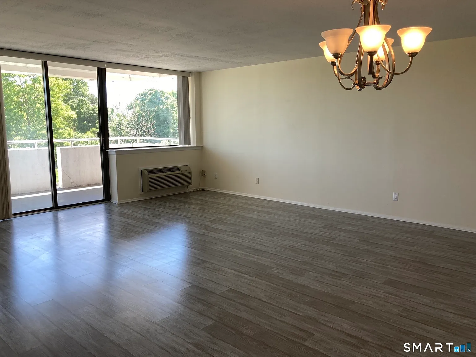 1 bed, 1.5 bath, 1248 sqft, $2,500 — Photo 4