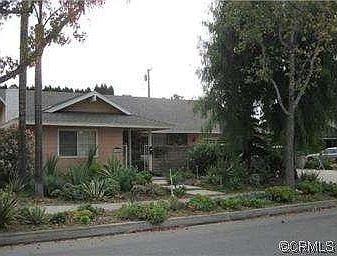 1st image of 1520 E Riverview Ave