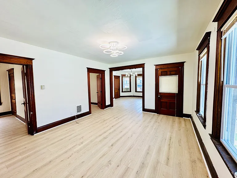 925 Brayton Park Pl — Photo 9