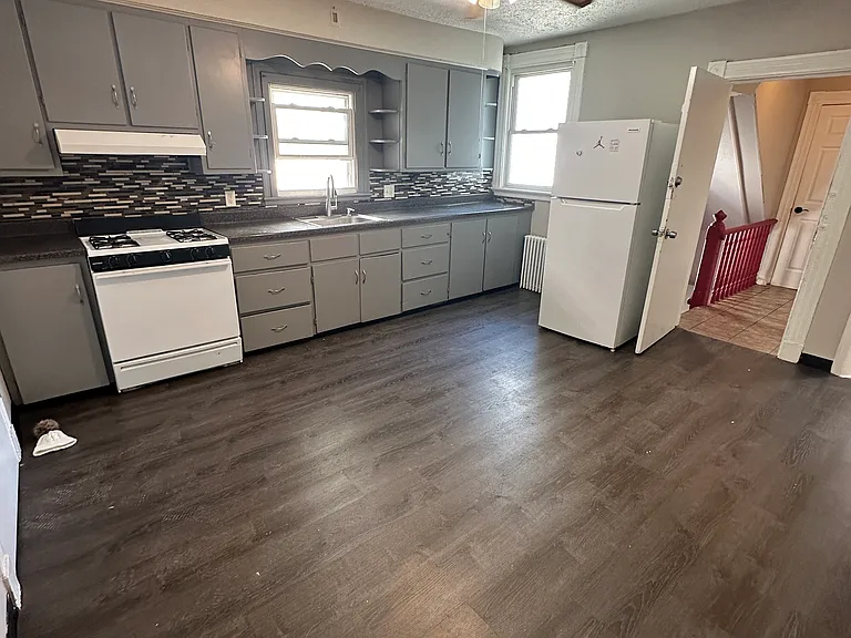19 Elliott St #3 — Photo 2