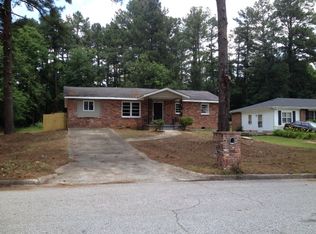 2610 Oak Cir, Ellenwood, GA