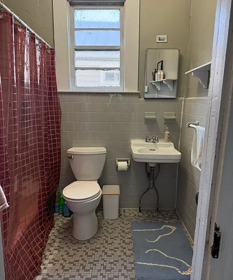 36 Carolina St #A — Photo 7