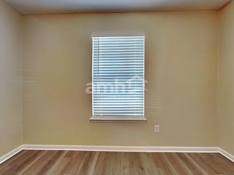 11417 Johnson Creek Cir — Photo 17