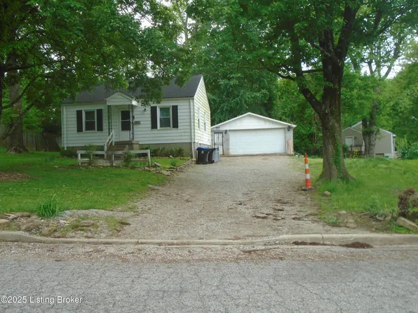 1 Kenil Ct, Louisville, KY 40206