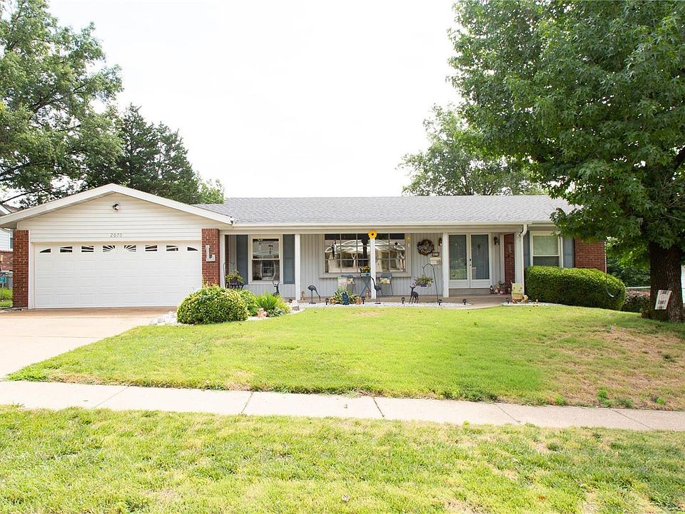 1st image of 2070 Barcelona Dr