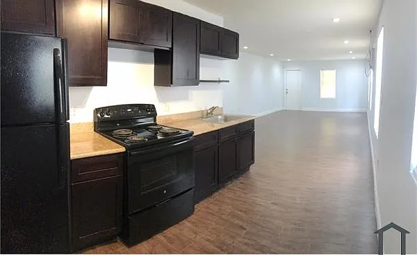 125 NW 15th St