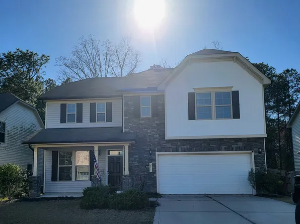 271 River Oak St, Spring Lake, NC 28390